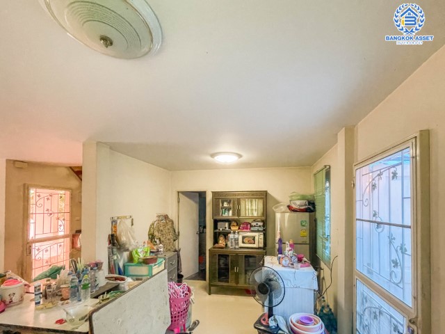 *****บ้านเดี่ยวมือสองย่านกรุงเทพฯ ม.ชวนชื่น เพชรเกษม เนื้อที่กว้างขวางถึง 54 ตร.ว. ฟังก์ชัน 3 ห้องนอน 2 ห้องน้ำ 2 ที่จอดรถ แถมฟรี! 1 เครื่องปรับอากาศ บนทำเลแห่งการเดินทาง เชื่อมต่อหลายเส้นทาง ถ.เพชรเกษม ถ.มาเจริญ ถ.พุทธสาคร ห้ามพลาด!